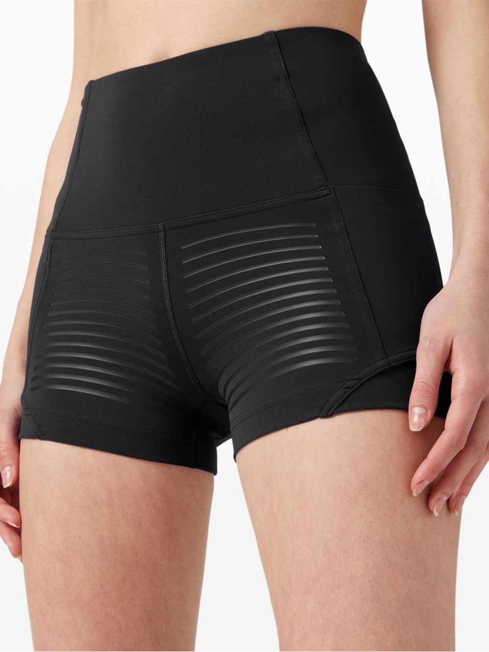Lululemon Rogue Renegade High Rise Short 2.5" | Black | Size 4
